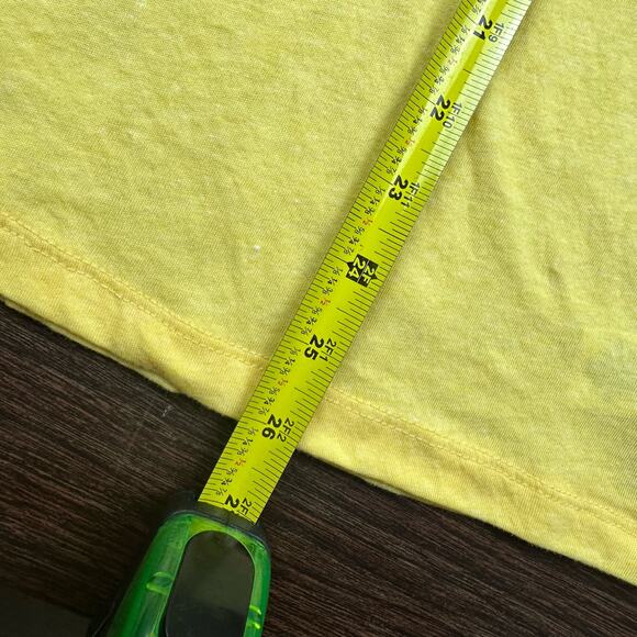 NWT Volcom V-Neck Women’s Tee Sz Small - Picture 5 of 6